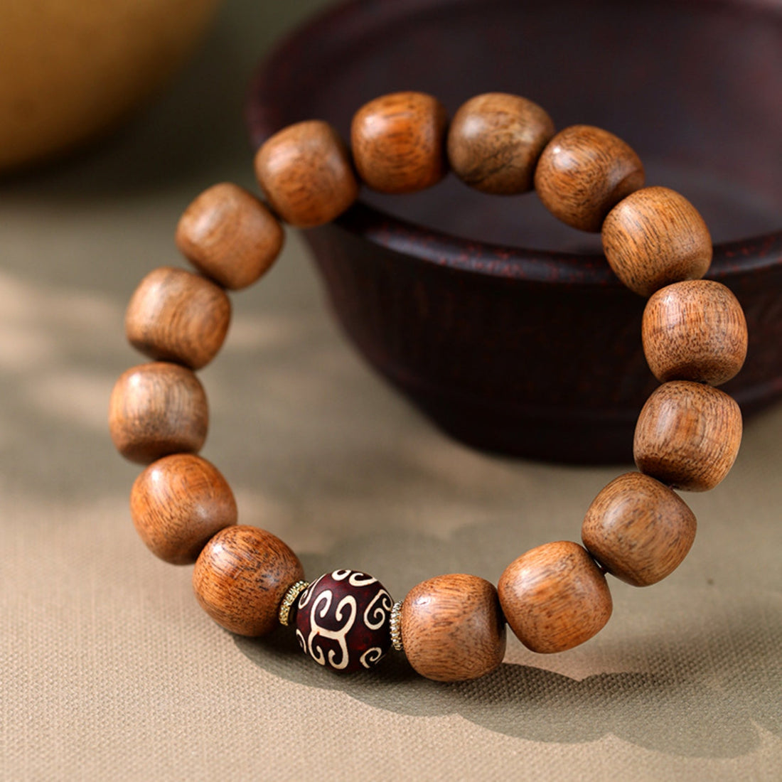 Kalimantan Agarwood & Agate Mala Bracelet