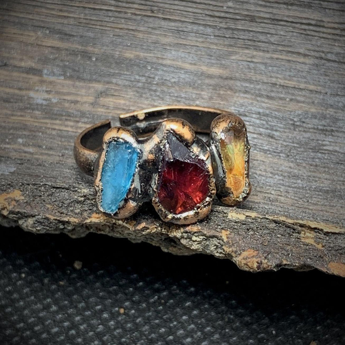 Vintage Natural Stones Crystal Ring, Three Hand-wrapped Bronze Rings (Colors Randomly) - KarmaLucky